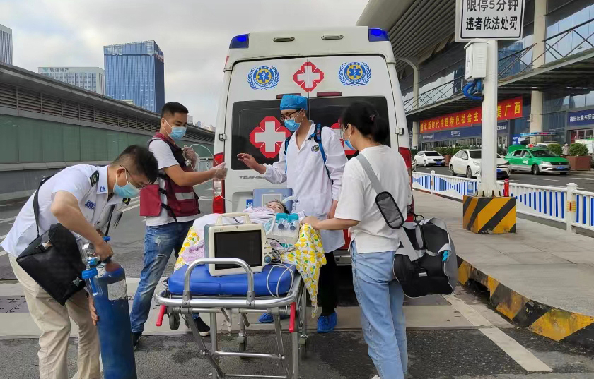 绵竹市救护车出租公司